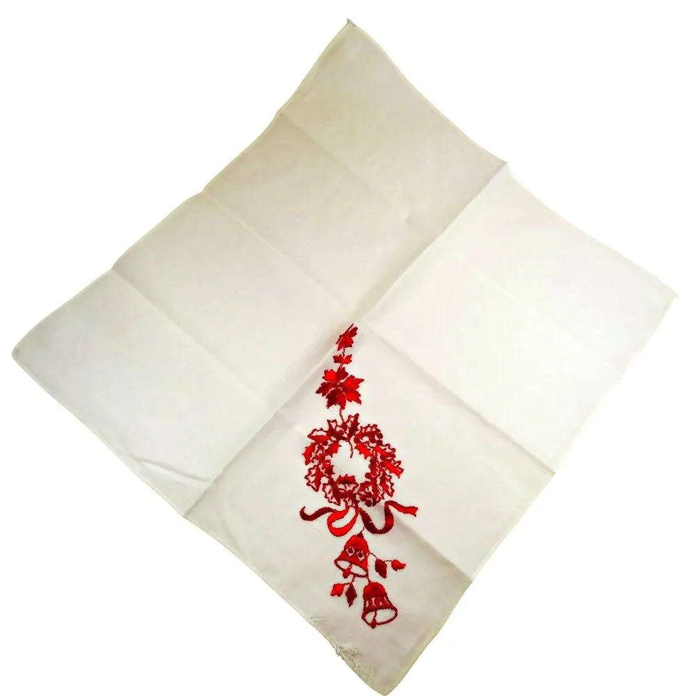 1940s Hand Embroidered Hankie Lot of 3 - Floral, Holiday, Sentiment - Picture 5 of 7